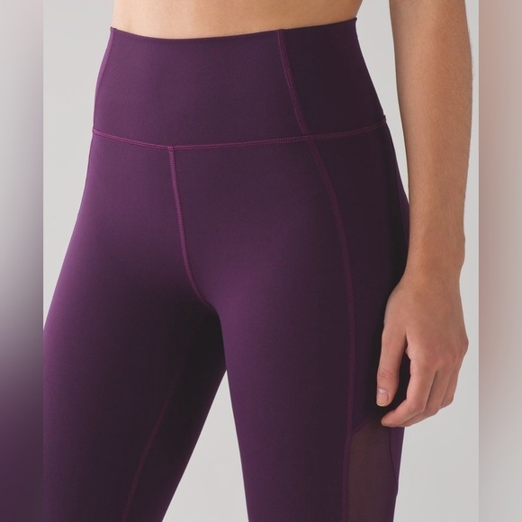 Lululemon Hot Like Agni Pant, Darkest Magenta, Size 2 - Picture 5 of 13